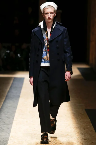 Look 2